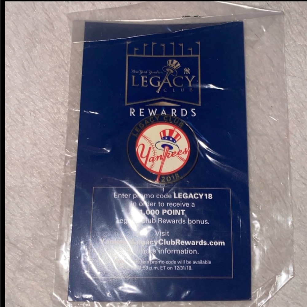 New York Yankee Legacy Club Pin 2018